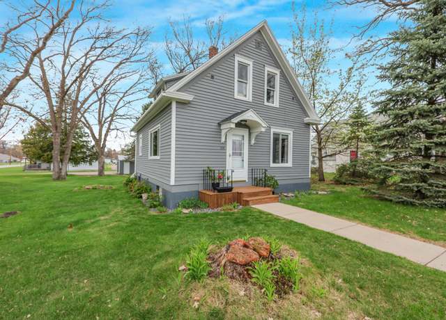 Property at 110 7th St SE, Little Falls, MN 56345, 3 beds, 1 bath
