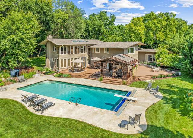Property at 2150 Crestview Dr, Chanhassen, MN 55331, 4 beds, 4 baths