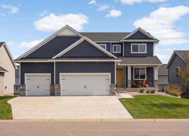 Property at 1683 Riverside Dr, Shakopee, MN 55379, 3 beds, 3 baths
