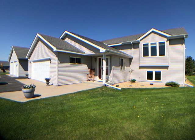 Property at 20224 Linden Woods Trl, Arthur Twp, MN 55051, 4 beds, 3 baths