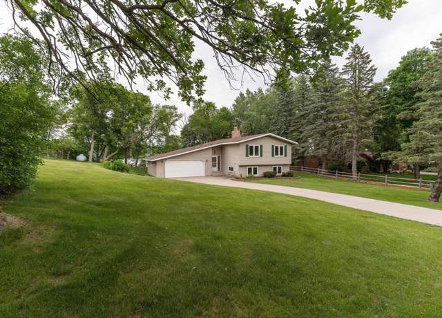 Property at 20619 Hillcrest Rd, Elizabeth Twp, MN 56537, 4 beds, 2 baths