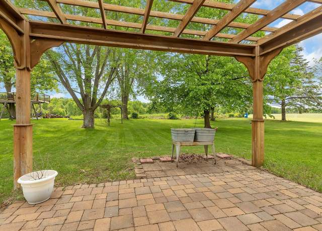 Property at 1805 7th Ave N, Sartell, MN 56377, 3 beds, 3 baths