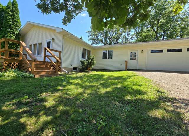 Property at 2911 34th Ave SE, Rochester, MN 55904, 3 beds, 2 baths