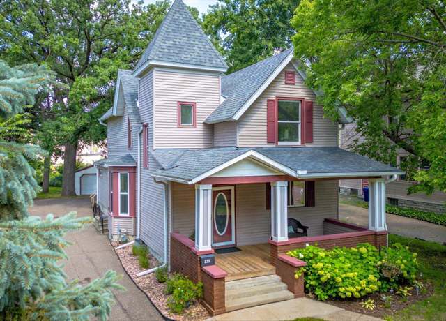 Property at 225 Isabel St W, Saint Paul, MN 55107, 6 beds, 2 baths