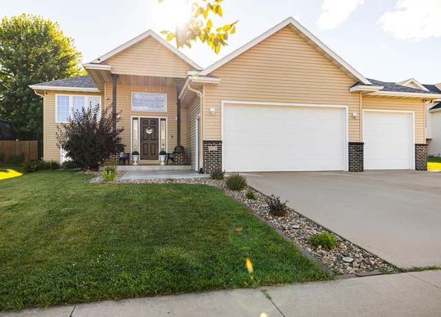 Property at 6131 Hillsboro Dr NW, Rochester, MN 55901, 4 beds, 2 baths