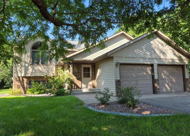Property at 207 14th St N, Sartell, MN 56377, 4 beds, 2 baths