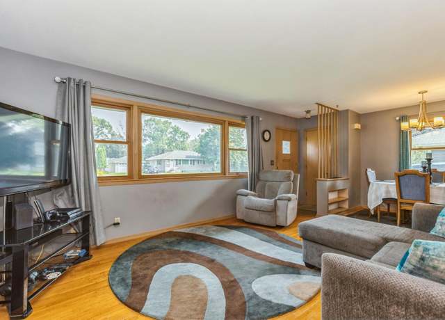 Property at 4601 Winchester Ln, Brooklyn Center, MN 55429, 3 beds, 2 baths