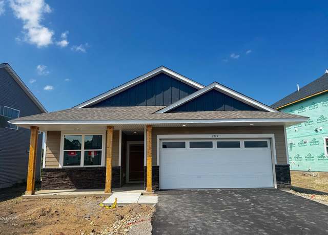 Property at 2749 Green Ash Ave, Shakopee, MN 55379, 3 beds, 2 baths