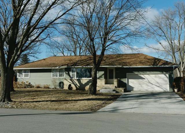 Property at 1505 7th St NE, Rochester, MN 55906, 4 beds, 3 baths