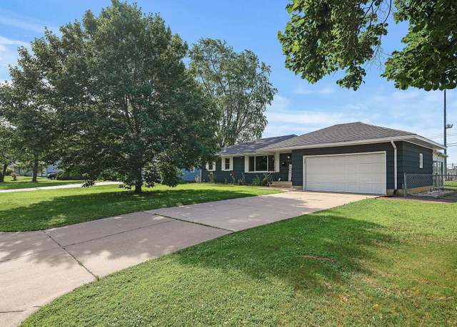 Property at 4901 76th Ave N, Brooklyn Park, MN 55443, 4 beds, 2 baths