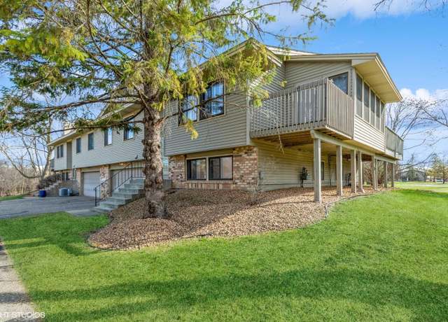 Property at 923 Lawnview Ave, Shoreview, MN 55126, 3 beds, 2 baths