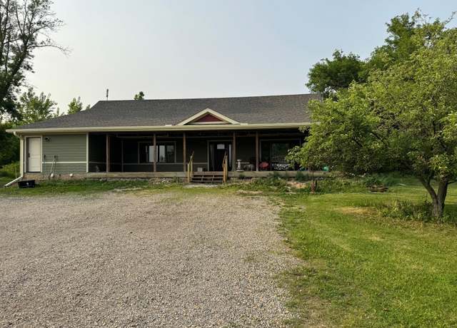 Property at 15913 810th Ave, Glenville, MN 56036, 4 beds, 4 baths