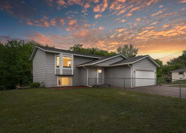 Property at 9180 Eden Prairie Rd, Eden Prairie, MN 55347, 4 beds, 2 baths