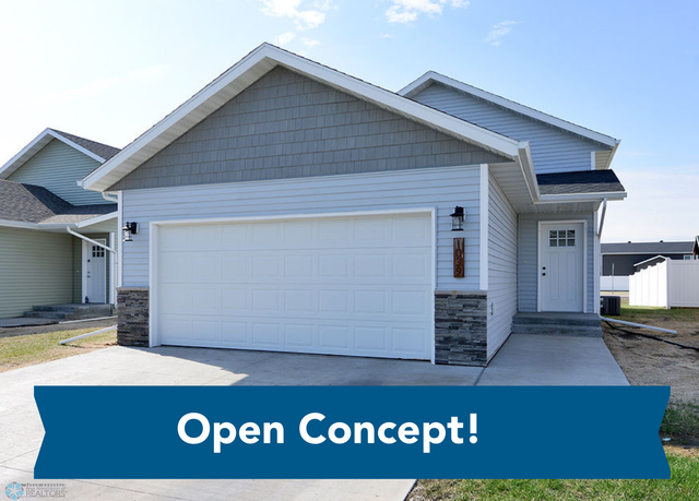 Property at 1039 Barnes Dr W, West Fargo, ND 58078, 3 beds, 2 baths