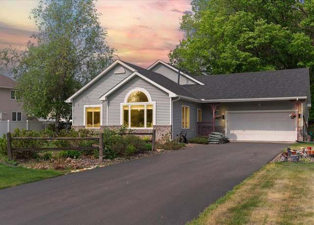 Property at 4416 Helmo Ave N, Oakdale, MN 55128, 5 beds, 3 baths