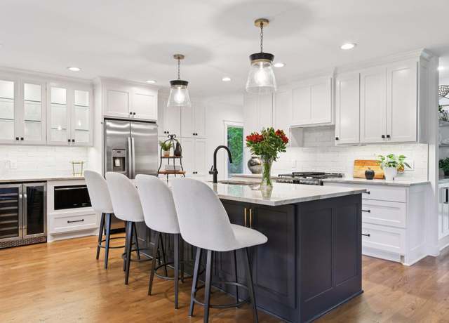 Property at 3930 Cottage Ln, Minnetonka, MN 55305, 3 beds, 3 baths