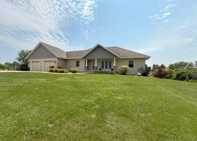 Property at 17216 County Road 5 NW, New London, MN 56273, 5 beds, 4 baths
