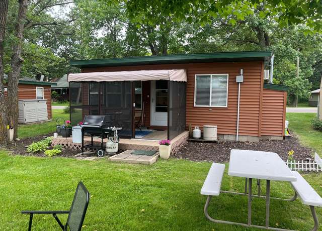 Property at 1 Cty Hwy 145 #1, Battle Lake, MN 56515, 2 beds, 1 bath