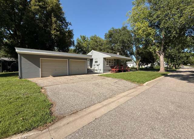 Property at 1003 N 6th St, Montevideo, MN 56265, 2 beds, 1 bath