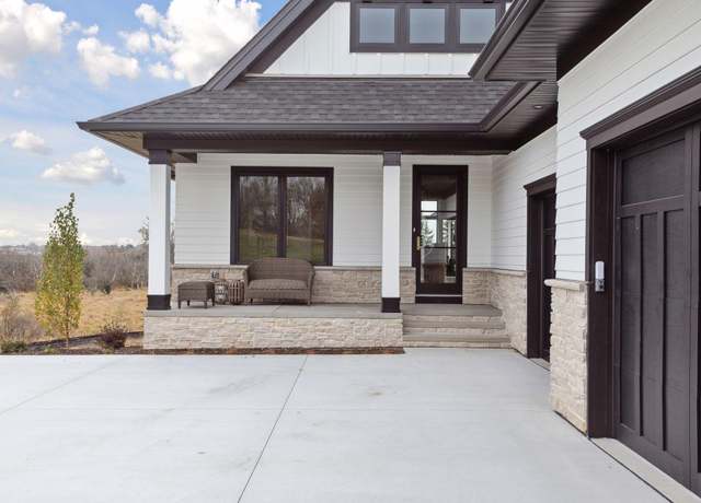 Property at 3233 Casco Cir, Orono, MN 55391, 3 beds, 3 baths