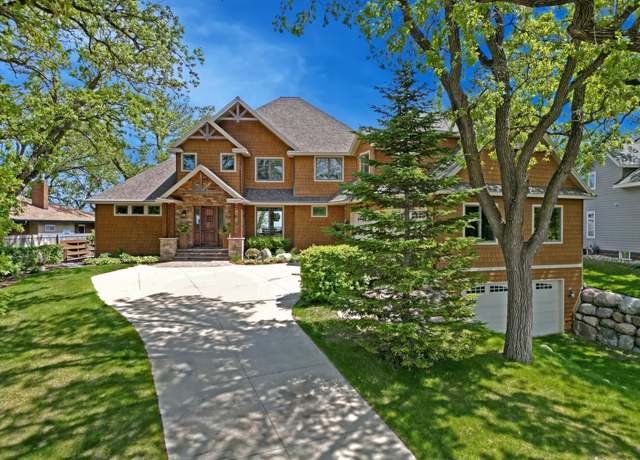 Property at 263 Lake Ave N, Spicer, MN 56288, 5 beds, 4 baths