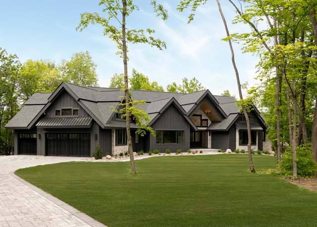 Property at 6176 Broadview Ave, Credit River Twp, MN 55372, 5 beds, 7 baths