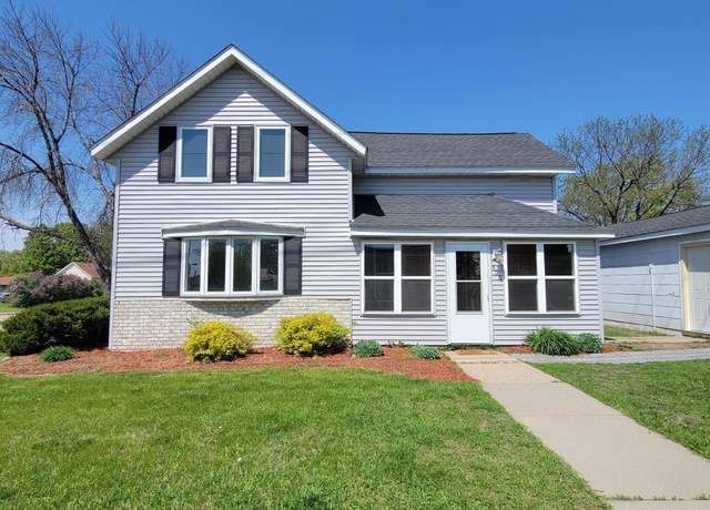 Property at 400 E State St, Belle Plaine, MN 56011, 3 beds, 2 baths