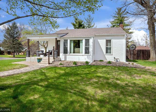 Property at 971 Lovell Ave W, Roseville, MN 55113, 2 beds, 2 baths