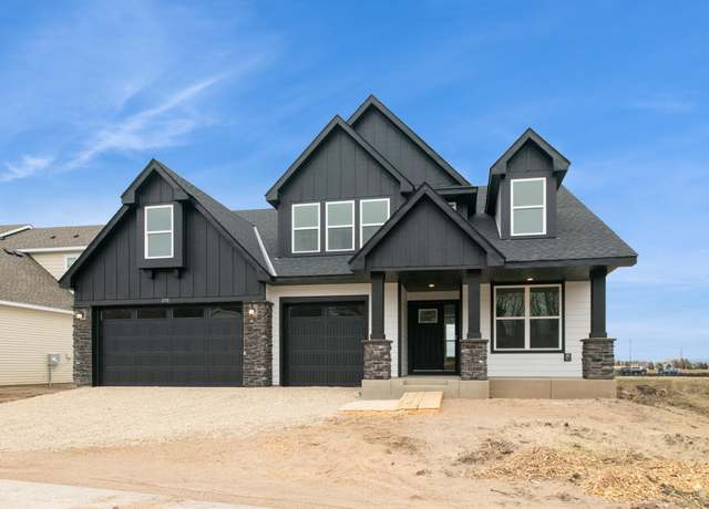 Property at 2711 Aspen Dr, Shakopee, MN 55379, 5 beds, 3 baths