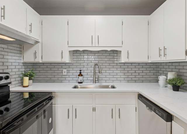 Property at 11235 12th Ave N #7, Plymouth, MN 55441, 3 beds, 1 bath
