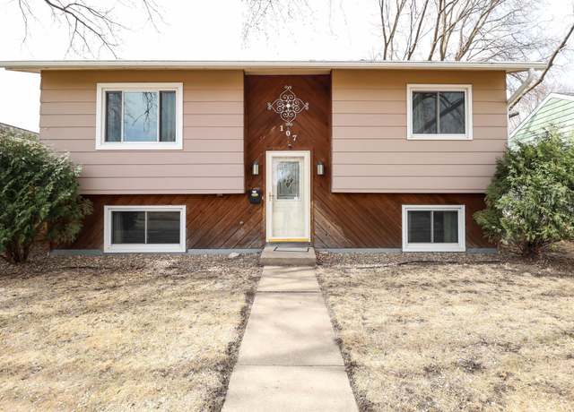 Property at 107 37th Ave NW, Rochester, MN 55901, 4 beds, 2 baths