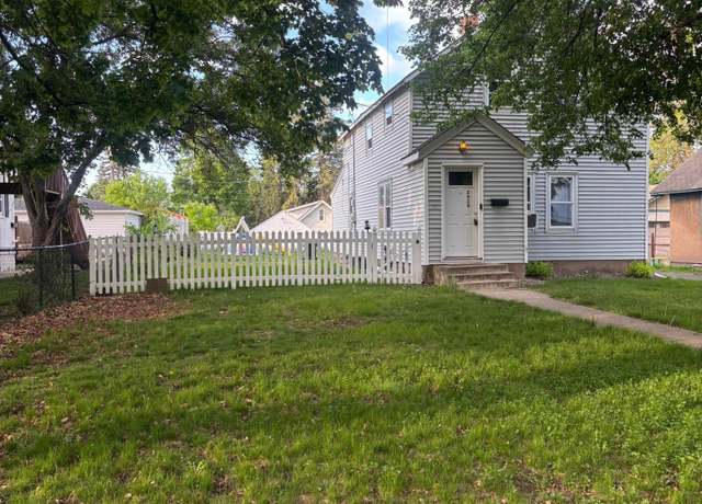 Property at 2428 14th Ave E, North Saint Paul, MN 55109, 3 beds, 2 baths