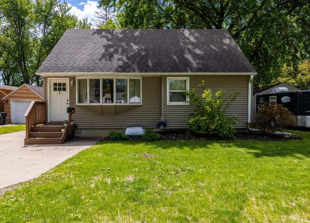 Property at 802 19th St SW, Austin, MN 55912, 4 beds, 2 baths