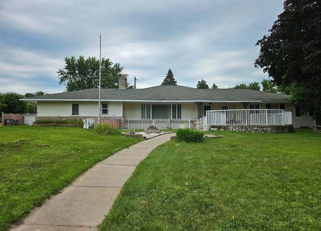 Property at 436 6th Ave SW, Cambridge, MN 55008, 8 beds, 7 baths