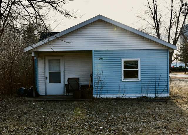 Property at 1004 Horace Ave N, Thief River Falls, MN 56701, 2 beds, 1 bath
