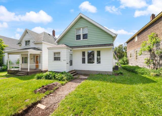 Property at 2870 Exeter St, Duluth, MN 55806, 4 beds, 2 baths