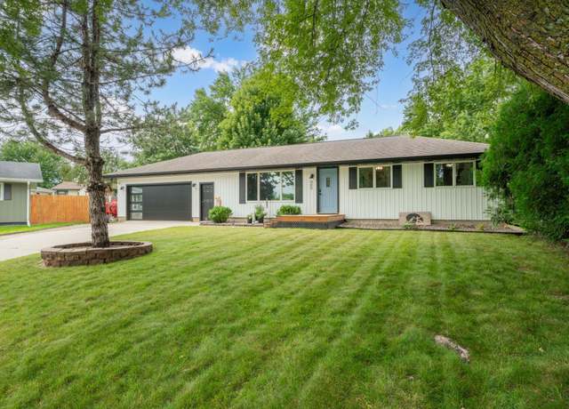 Property at 400 Sunset Ct NE, Stewartville, MN 55976, 4 beds, 2 baths