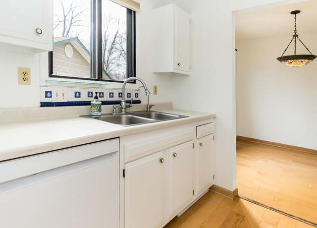 Property at 2749 Terraceview Ln N, Plymouth, MN 55447, 2 beds, 1 bath