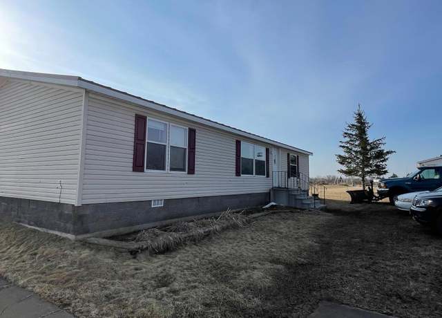 Property at 4752 Tower Rd, Moose Lake Twp, MN 55767, 3 beds, 2 baths