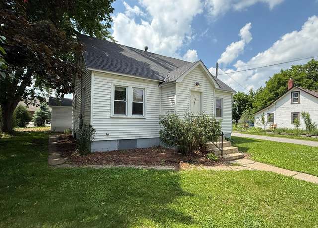 Property at 19 1st Ave NE, Saint Joseph, MN 56374, 4 beds, 2 baths