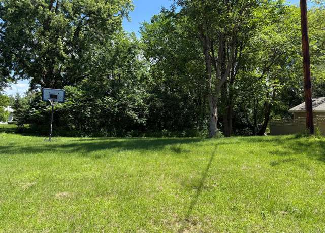 Property at 1017 Bluff Ave, Brainerd, MN 56401