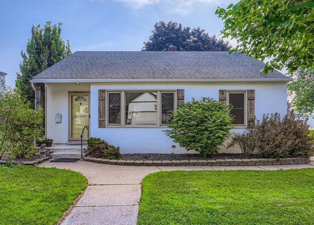 Property at 643 8th Ave S, South Saint Paul, MN 55075, 3 beds, 2 baths