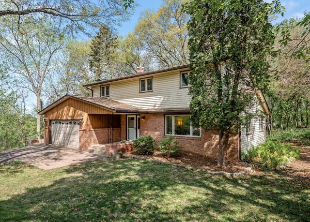 Property at 2307 Stillwater Ave E, Maplewood, MN 55119, 4 beds, 3 baths