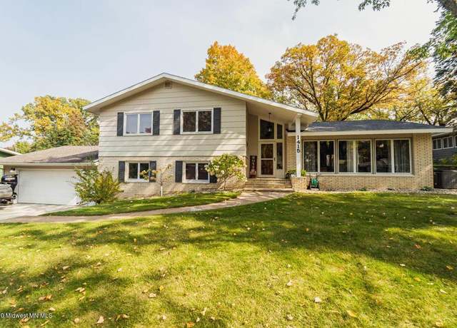 Property at 1415 Lori Ave, Detroit Lakes, MN 56501, 5 beds, 3 baths