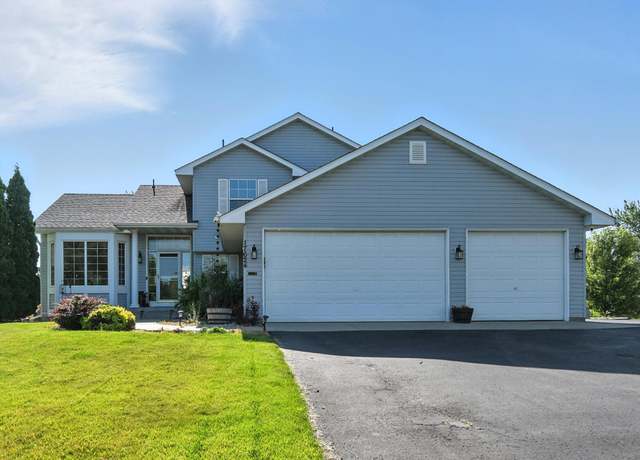 Property at 17624 Foxboro Ln, Lakeville, MN 55024, 5 beds, 4 baths