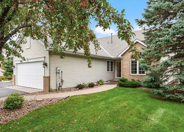 Property at 13850 Fernando Ave, Apple Valley, MN 55124, 3 beds, 3 baths