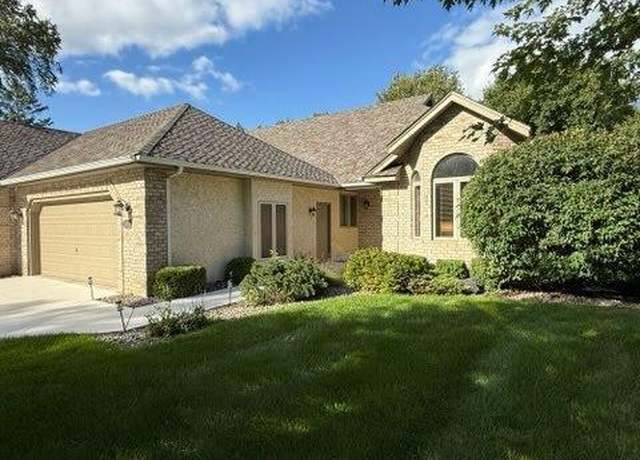Property at 10417 Fawns Way, Eden Prairie, MN 55347, 3 beds, 3 baths