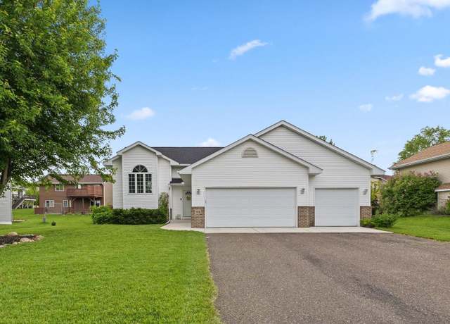 Property at 104 Bison Ct, Buffalo, MN 55313, 4 beds, 2 baths