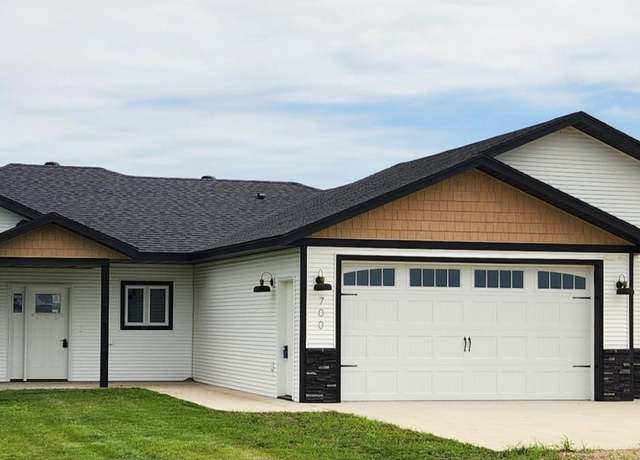Property at 700 Blaine St N, Colfax, ND 58018, 3 beds, 2 baths