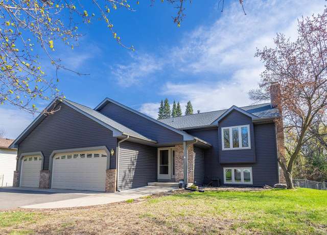 Property at 2760 47th St E, Inver Grove Heights, MN 55076, 4 beds, 2 baths